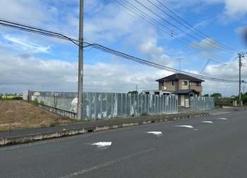【前面道路】幅員1０Mの公道に約25M接しています!